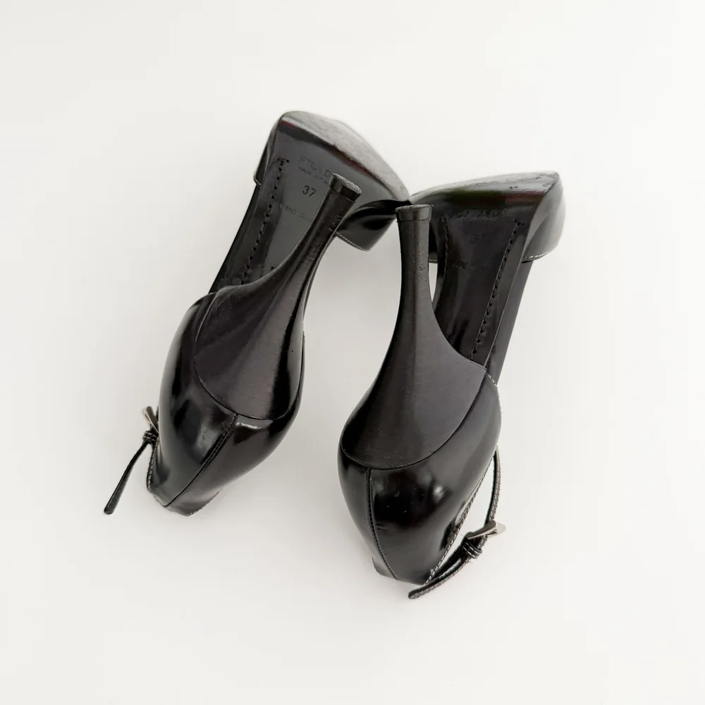 靴 PRADA Leather Low Heels 37 VINTAGE PRADA Women's Shoes Black Leather Buckle Low Heel